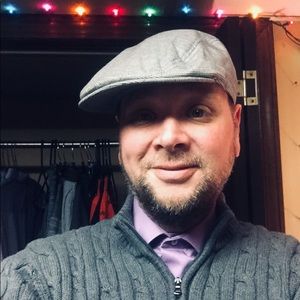 Meet your Posher, Christopher